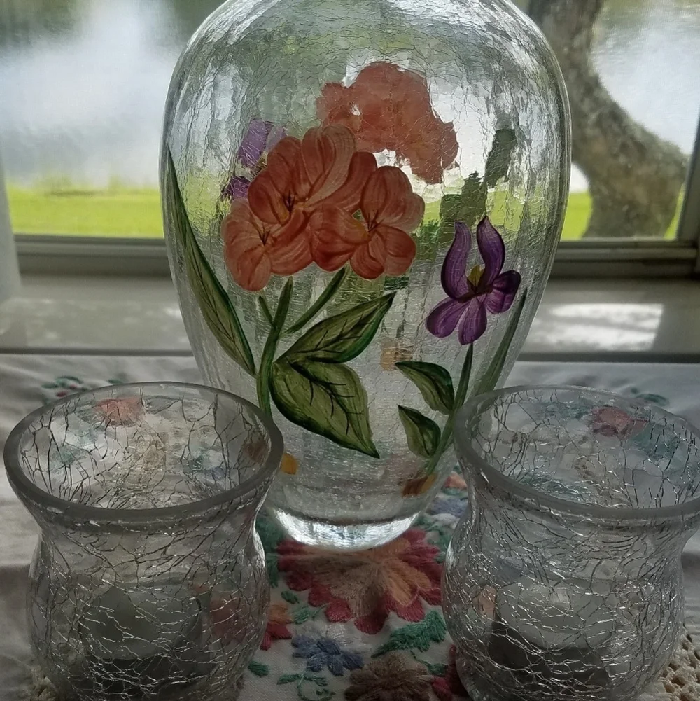 Handpainted Crackle Vase w/votives